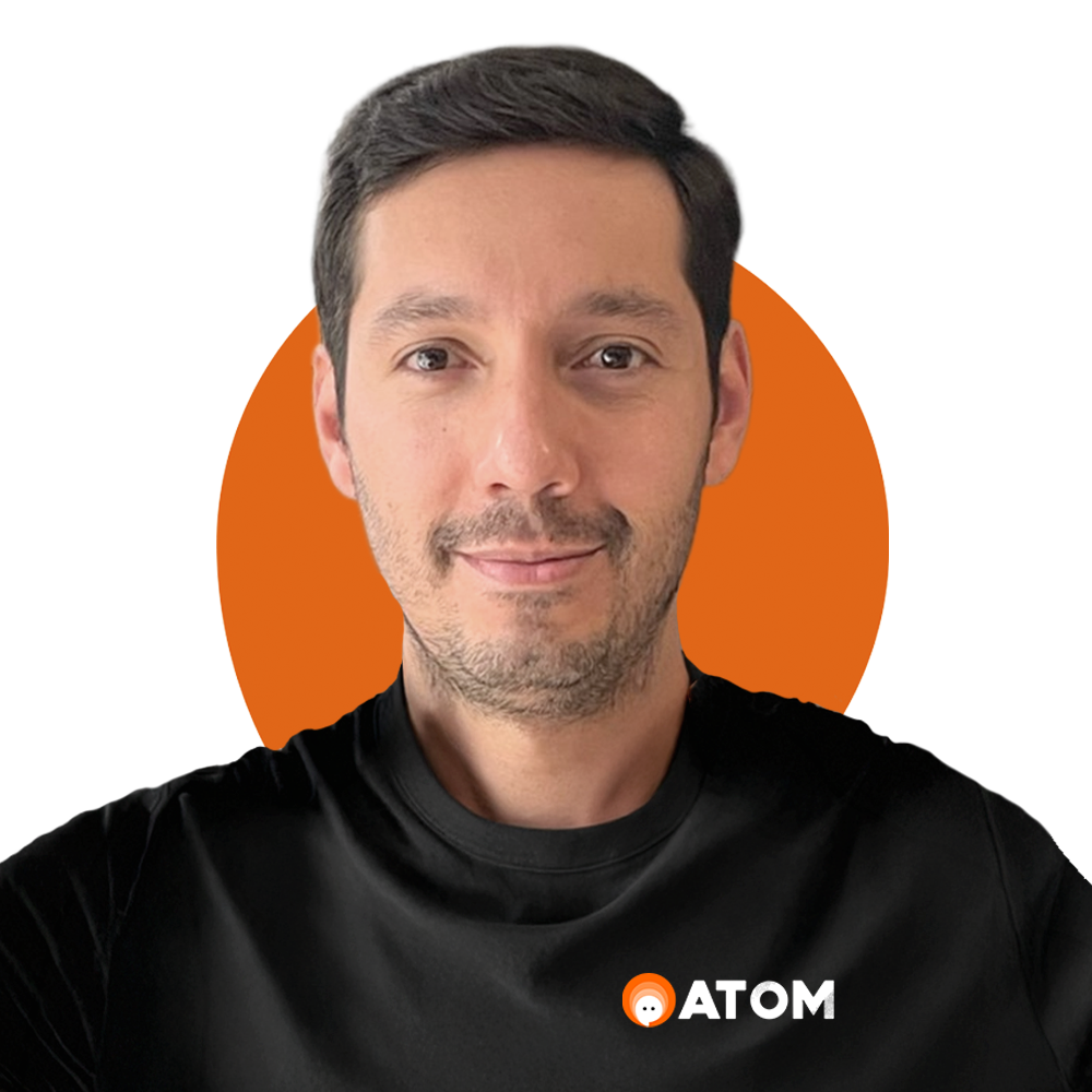Mario Suárez Atom